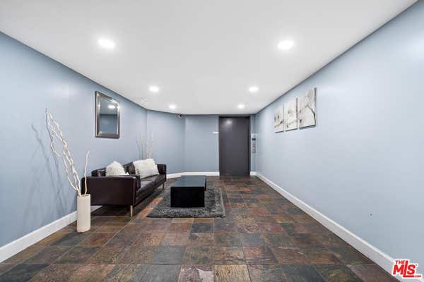 1633 S Bentley Ave Apt 104