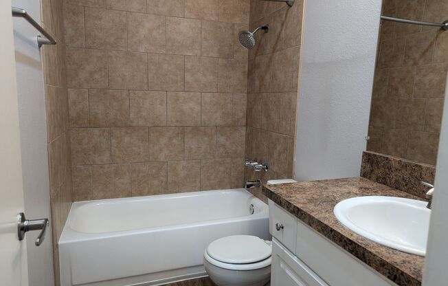 1 bed, 1 bath, 650 sqft, $2,195, Unit LP07