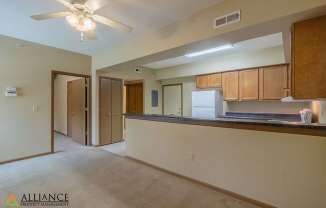 1 bed, 1 bath, 613 sqft, $820, Unit 102