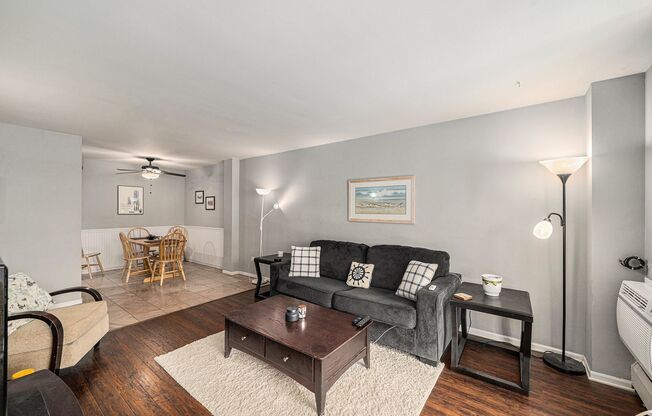 1 bed, 1 bath, $1,600, Unit # 407