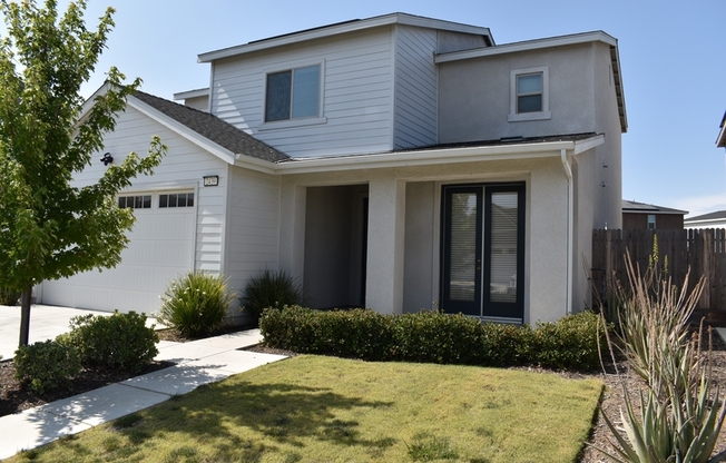 2439 VALDES DR