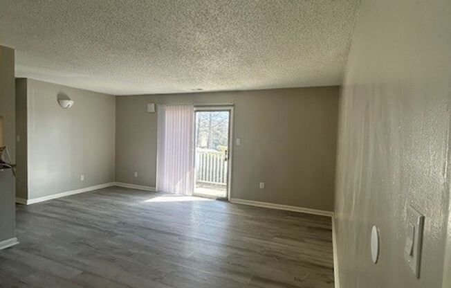 9505D University Terrace