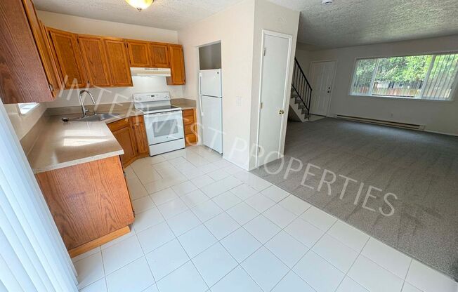 2 beds, 1 bath, 960 sqft, $1,395, Unit 104