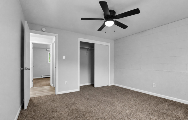 2 beds, 1 bath, 787 sqft, $1,345, Unit Unit 05