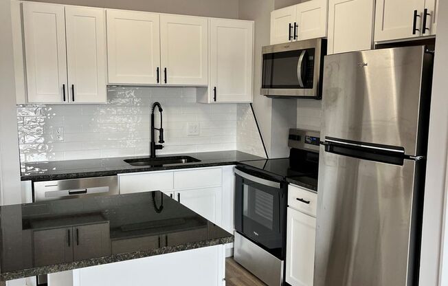 1 bed, 1 bath, 626 sqft, $1,995, Unit 45-530