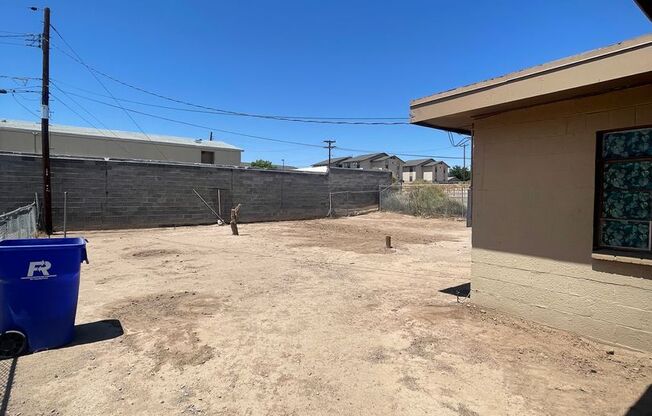 Cute 3-bedroom, 1-bathroom Home