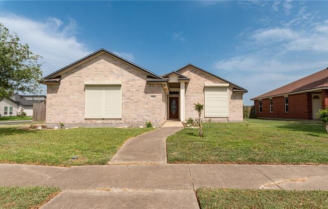 7902 SNAKE RIV DR