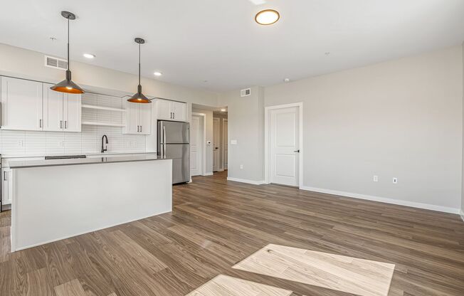 2 beds, 2 baths, 1,088 sqft, $1,825, Unit 1-301