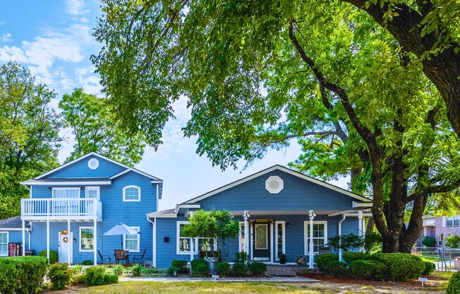 1012 HILLTOP DR