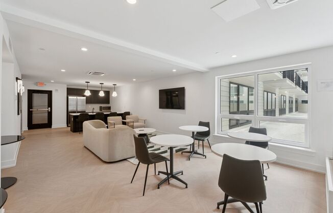 1 bed, 1 bath, 517 sqft, $1,650, Unit Unit 412