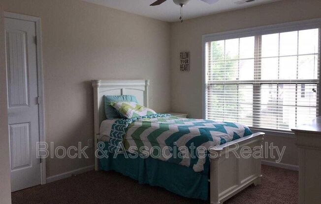 609 TIMBER MDW LK DR