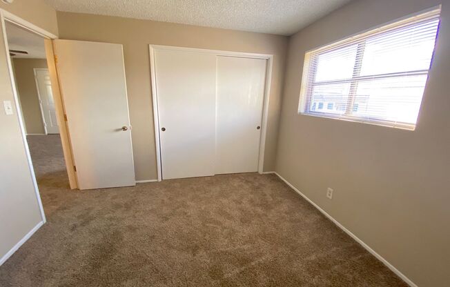 1 bed, 1 bath, 576 sqft, $995, Unit 02