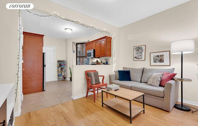 462 AMSTERDAM AVE