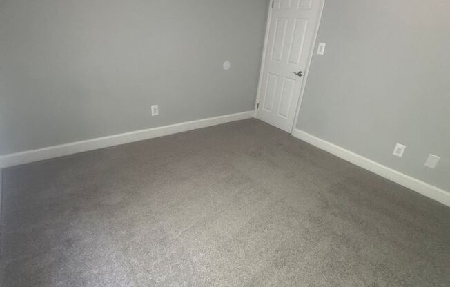 3 beds, 2 baths, 1,300 sqft, $2,550, Unit 3351 #002