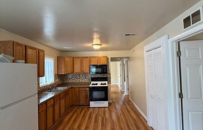 14045 S Atlantic Ave, Riverdale, IL 60827