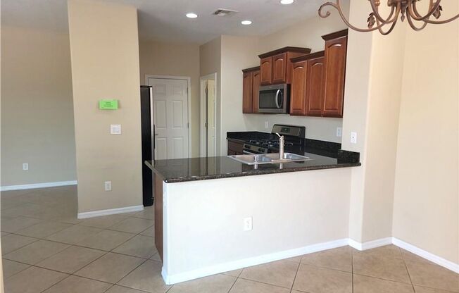 3 beds, 2.5 baths, $2,025