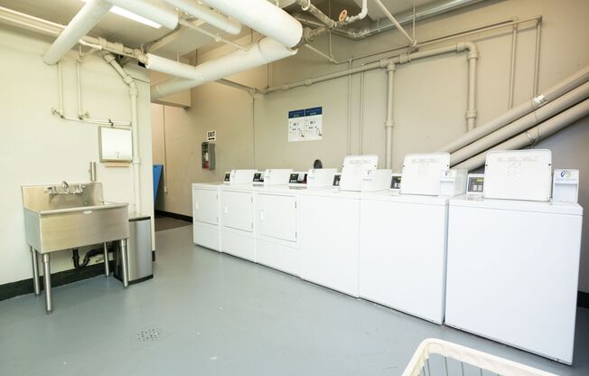 1 bed, 1 bath, 550 sqft, $1,400, Unit 105