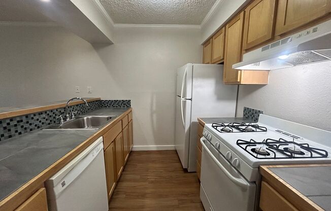 1 bed, 1 bath, 750 sqft, $1,115, Unit ABB-2-207