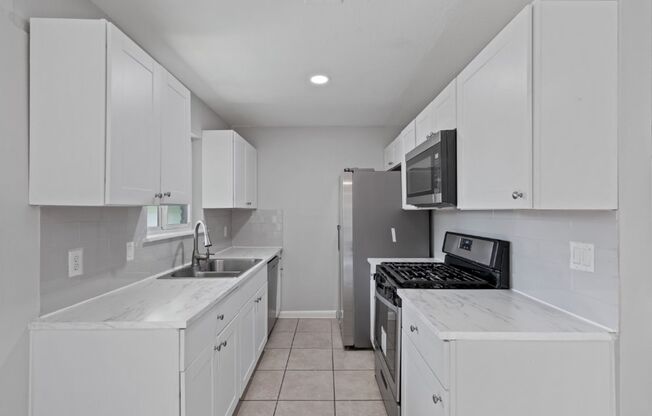 1407 Avebury Cir #A, Austin, Texas 78753