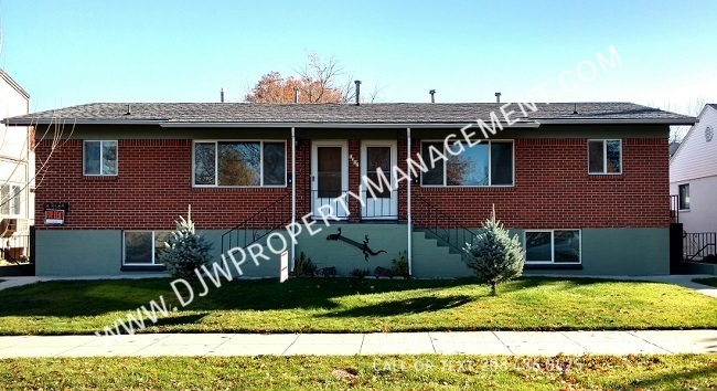 413 CRESTLINE DR