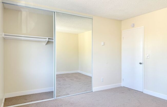 2 beds, 1 bath, $1,995, Unit 24
