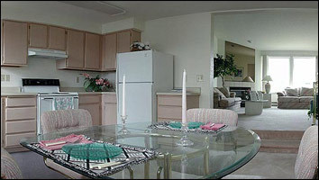 1 bed, 1 bath, 660 sqft, $1,050, Unit 299
