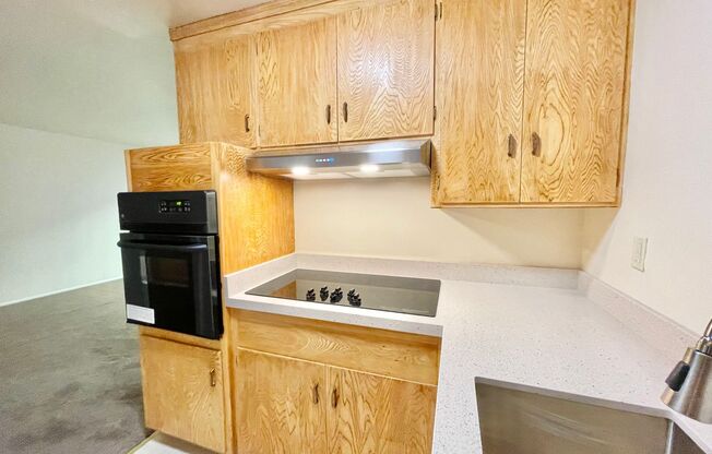 1 bed, 1 bath, $2,550, Unit 530 Bartlett Street - Unit 5