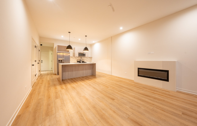 3207 N NARRAGANSETT AVE