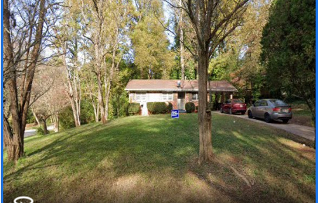 3 Bed 1.5 Bath in Decatur!