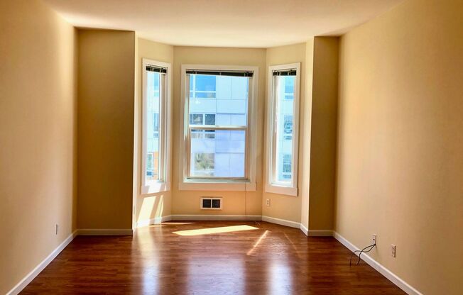 1 bed, 1 bath, 629 sqft, $1,700, Unit CH201