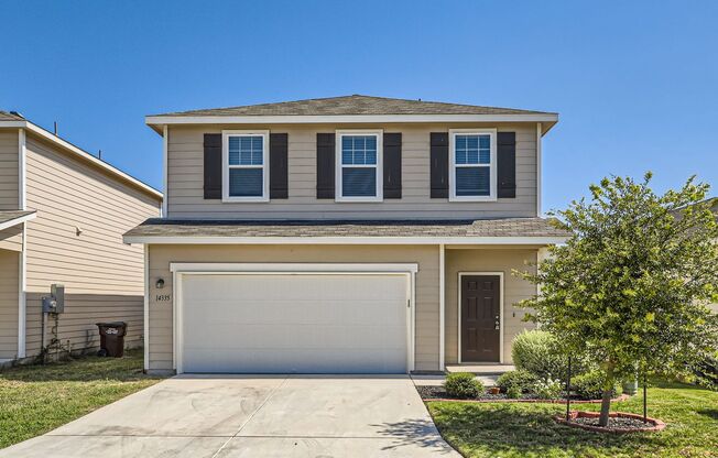 $500 FIRST MONTHS RENT! First time Rental! 3 Bedrooms- NISD - Open Floor Plan!