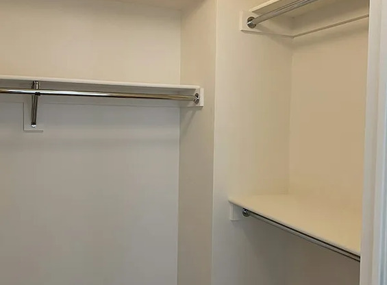 1 bed, 1 bath, $5,484, Unit 1609