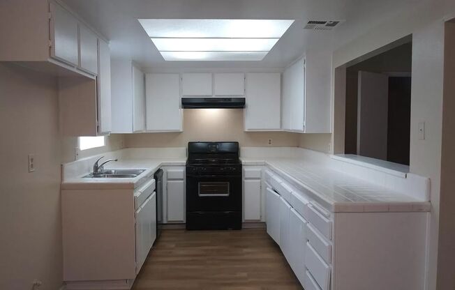 1746 S Sunflower Ave.