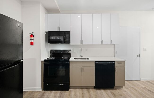 3 beds, 2 baths, 500 sqft, $1,450, Unit Unit 205