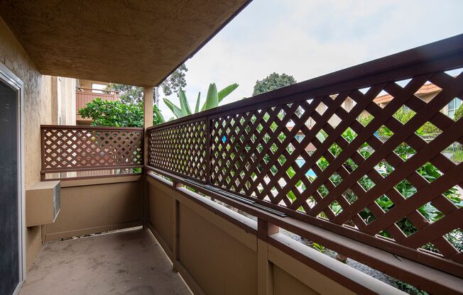 2 beds, 2 baths, 1,027 sqft, $2,495, Unit B-33