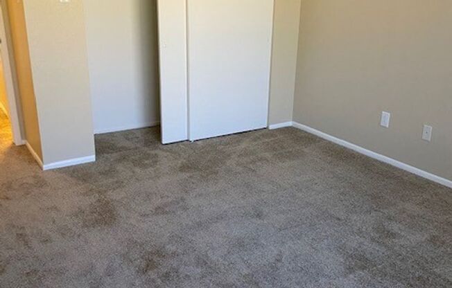 1 bed, 1 bath, 670 sqft, $1,295, Unit 244