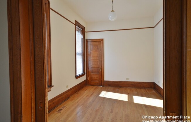 2214 N Kenmore Ave, Chicago IL 1