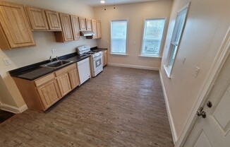 4 beds, 1 bath, 1,300 sqft, $4,895, Unit 3