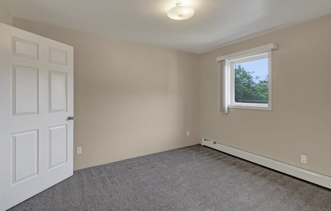 La Maisonnette Bedroom