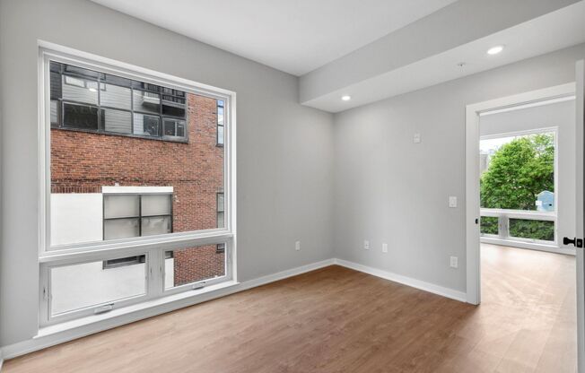 1 bed, 1 bath, 557 sqft, $1,414, Unit Unit 313