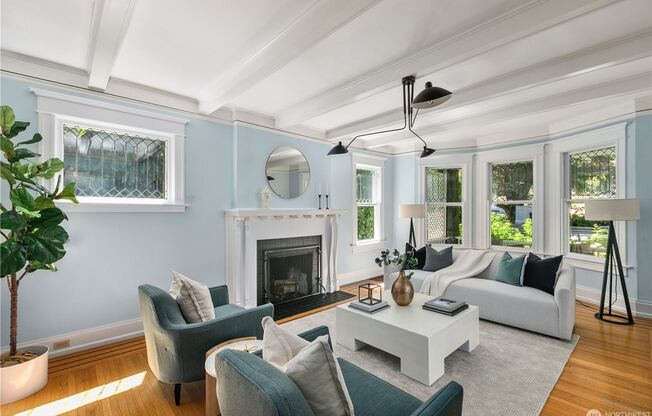 Timeless Seattle Charm Meets Modern Luxury in North Capitol Hill