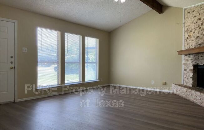 604 COUNTRY AIRE DR