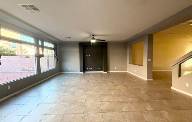 Spacious 5-Bed, 2.5-Bath Las Vegas Home with Granite Kitchen & Garage