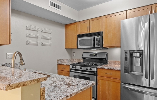 2 beds, 2.5 baths, 1,145 sqft, $3,500, Unit 717