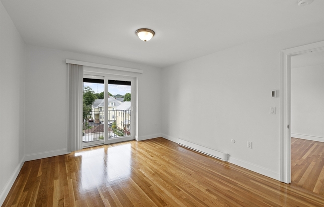 2 beds, 2 baths, 750 sqft, $2,800, Unit 42