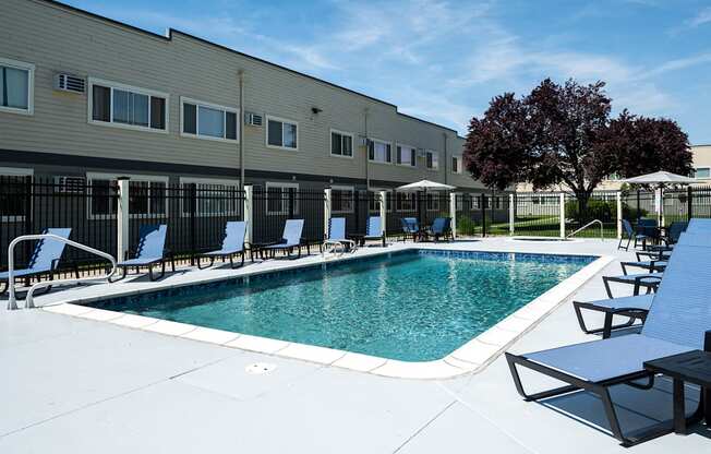 Americana | Outdoor Pool
