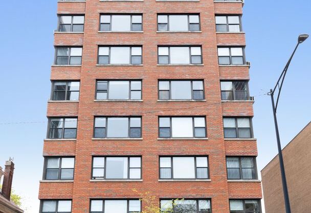 Studio, 1 bath, 405 sqft, $1,675, Unit 806