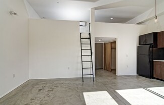 Studio, 1 bath, 510 sqft, $2,300