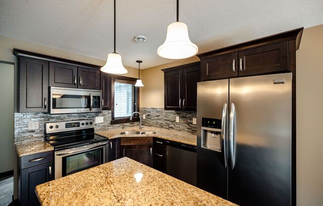 2 beds, 1.5 baths, 1,080 sqft, $1,875, Unit 3273