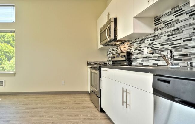 1 bed, 1 bath, $1,395, Unit 3